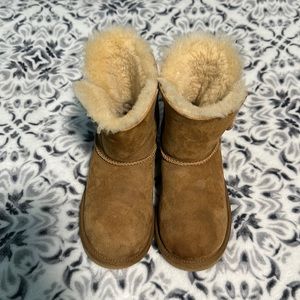 Girls UGG -Size US 1 / UK 13